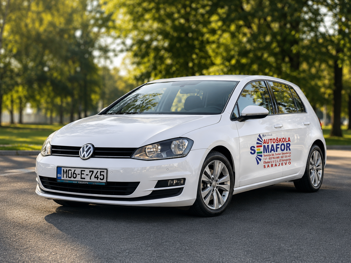 VW Golf 8 Autoškola Semafor
