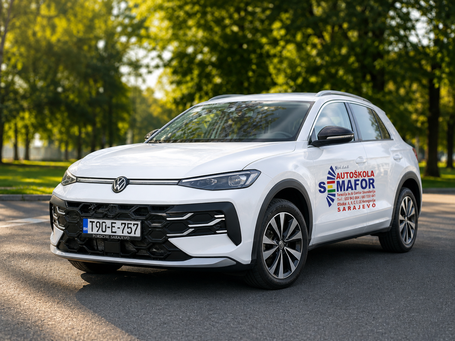 VW T-Roc Automatik Autoškola Semafor